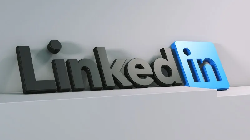Запуск социальной сети LinkedIn