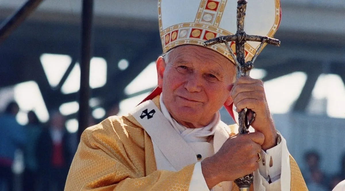 Смерть Папы Иоанна Павла II и избрание Бенедикта XVI