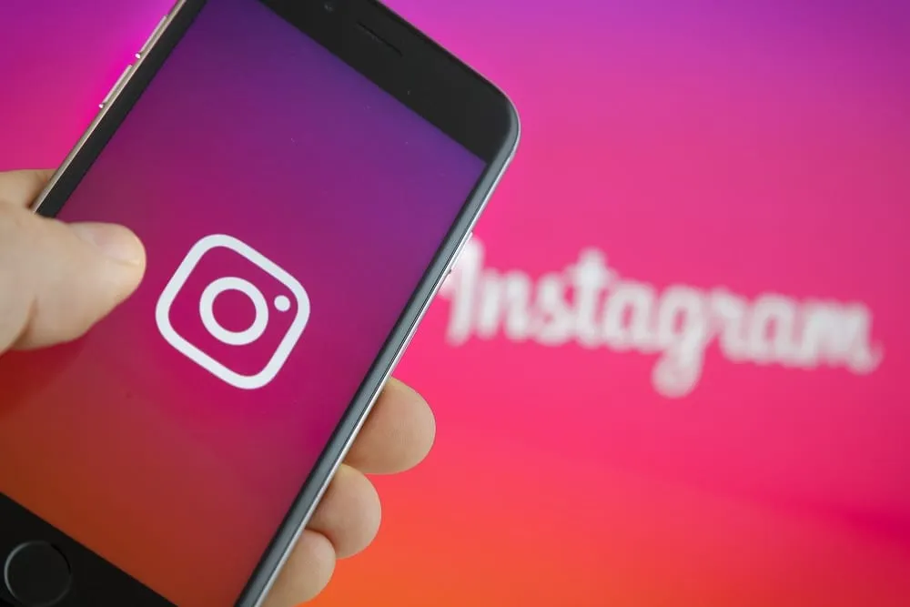 Запуск Instagram