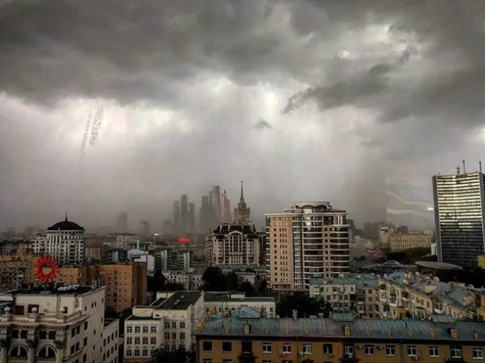 Разрушительный ураган в Москве и Подмосковье