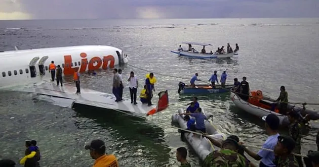 Крушение самолёта Lion Air у берегов Индонезии