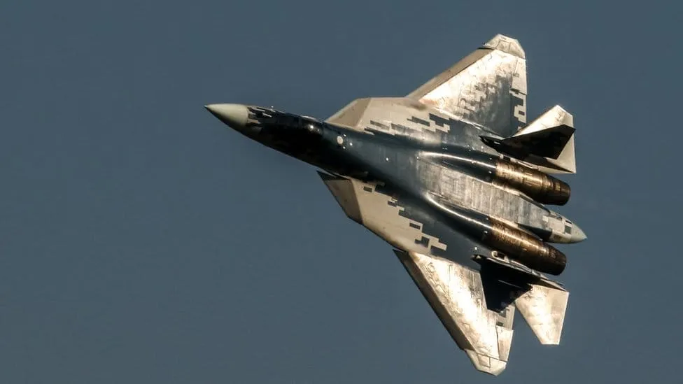 Завершение разработки истребителя пятого поколения Су-57